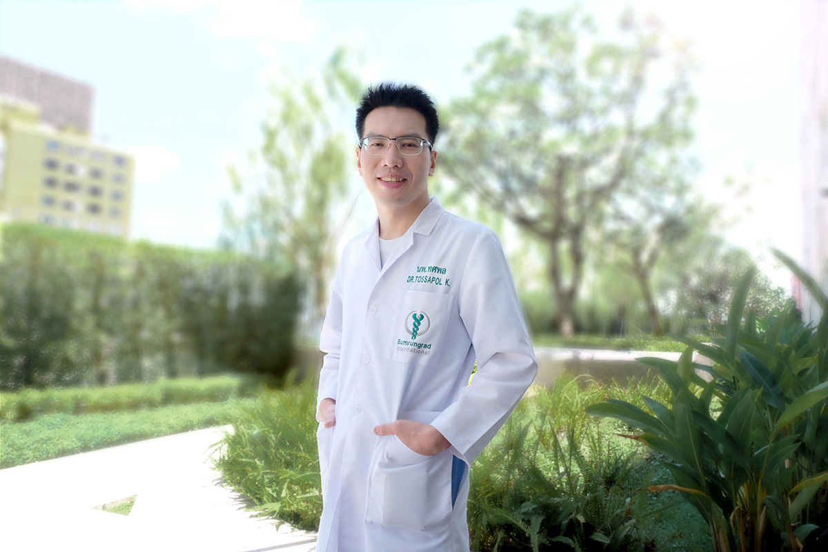Dr-Tos-(002).jpg Dr-Tos-(002).jpg