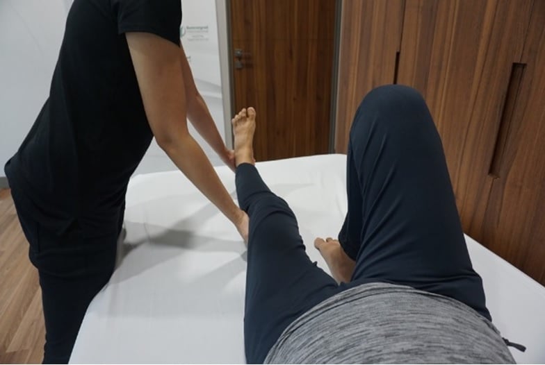 Knee and hip bending Knee and hip bending